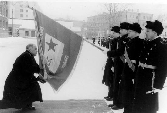 Церемония прощания с Нахимовским училищем перед увольнением в запас. Зима 1989 г.