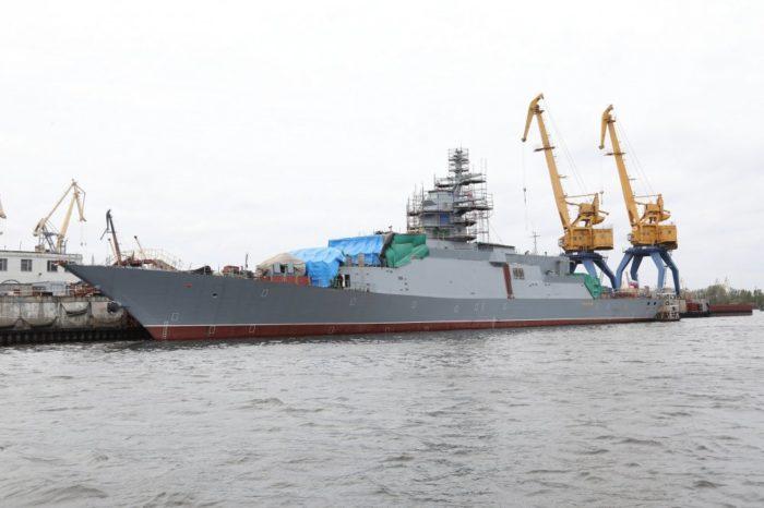 Заселение экипажа на борт строящегося на "Северной верфи" головного корвета проекта 20385 "Гремящий" запланировано на июнь.